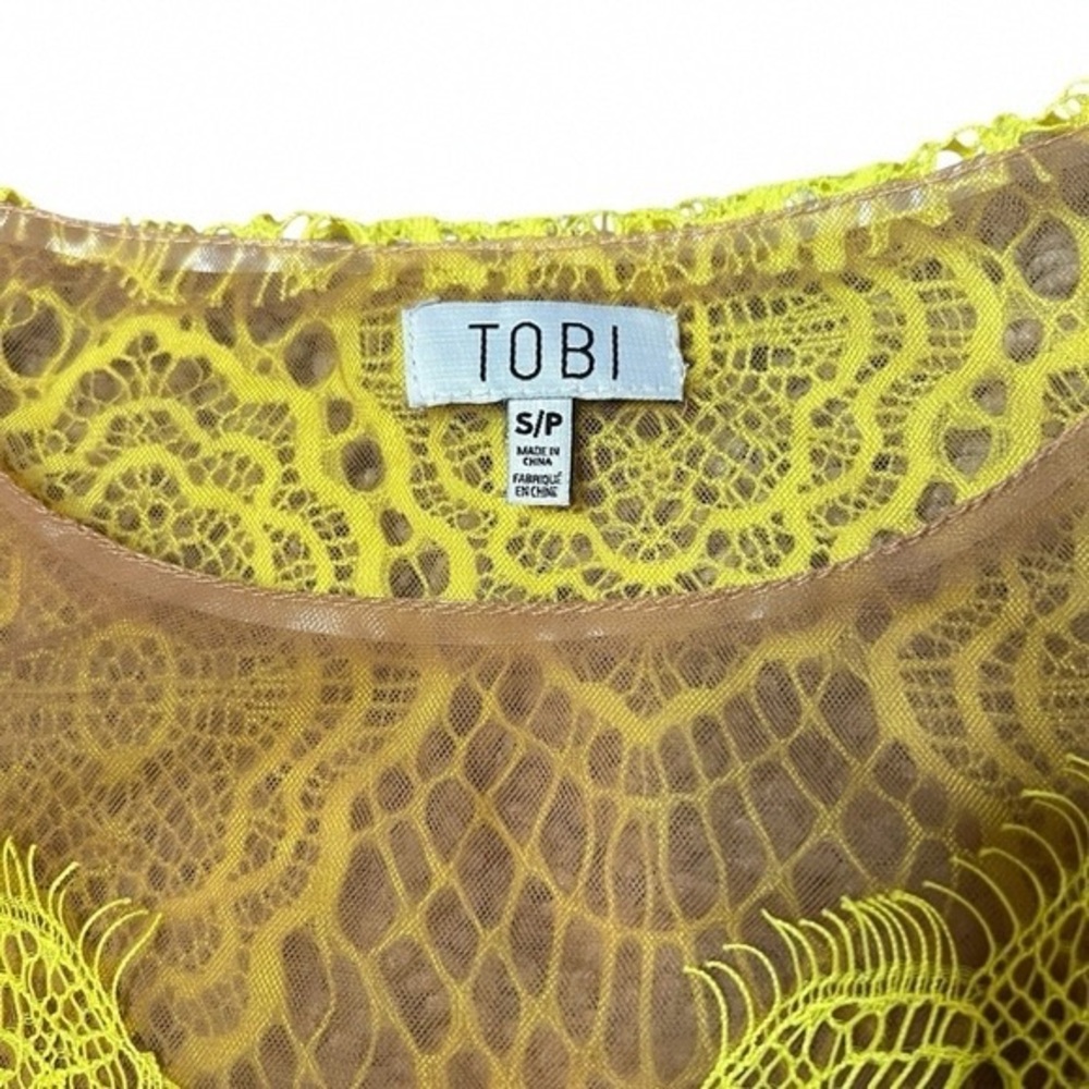Tobi Yellow Lace Crop Top - Picture 3 of 8